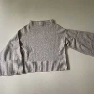 Club Monaco Italian yarn ladies cropped heather grey sweater size xsmall